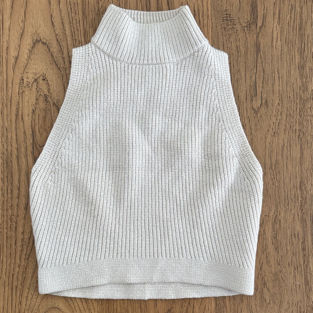 NWOT ZARA KNIT SLEEVELESS CROP SWEATER